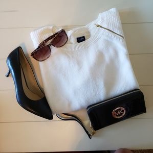 Izod shoulder zip sweater